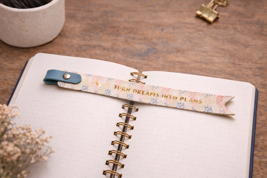 סימניה Turn dreams into plans